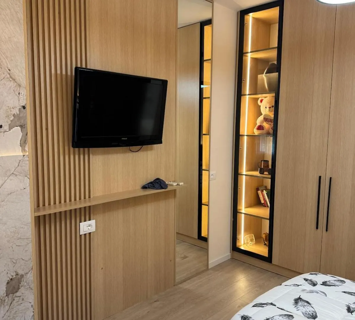 Modern Apartment At The Heart Of Tiran Arnavutluk