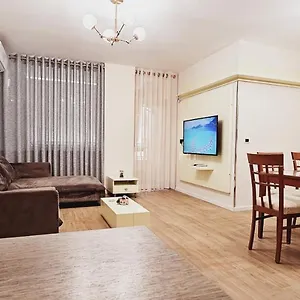 Discover From Our 3-room With Free Parking-komuna E Parisit Appartement